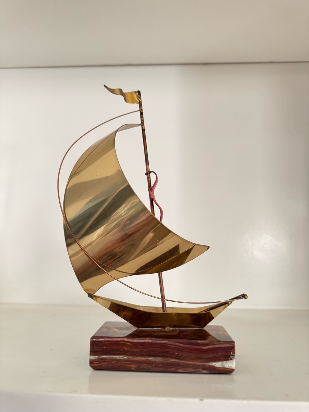 ⛵ Vintage MCM Brass Sailboat Sculpture with Onyx Base